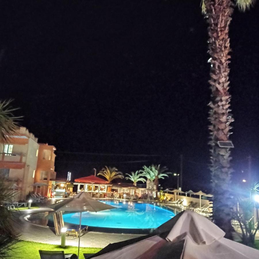 Ninos On The Beach Hotel Roda (Corfu) Exterior foto