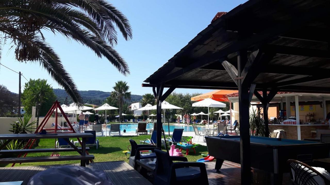 Ninos On The Beach Hotel Roda (Corfu) Exterior foto
