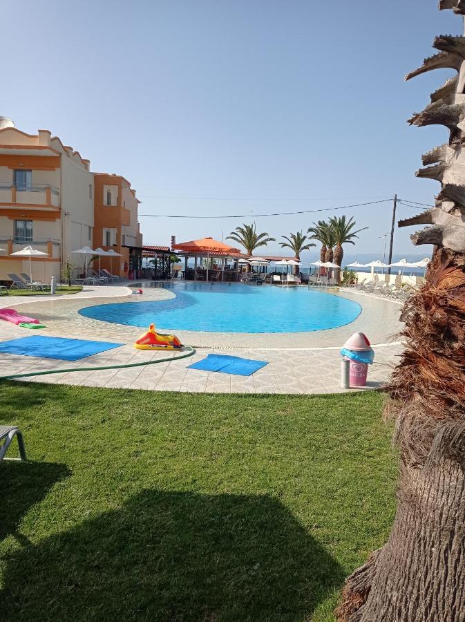 Ninos On The Beach Hotel Roda (Corfu) Exterior foto