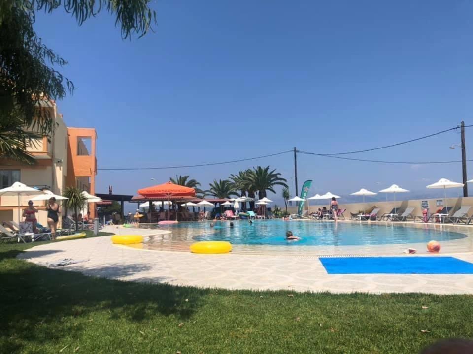Ninos On The Beach Hotel Roda (Corfu) Exterior foto