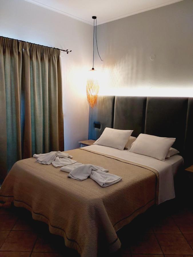 Ninos On The Beach Hotel Roda (Corfu) Exterior foto