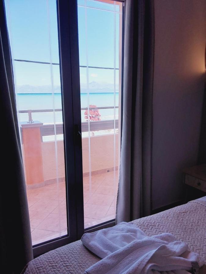 Ninos On The Beach Hotel Roda (Corfu) Exterior foto