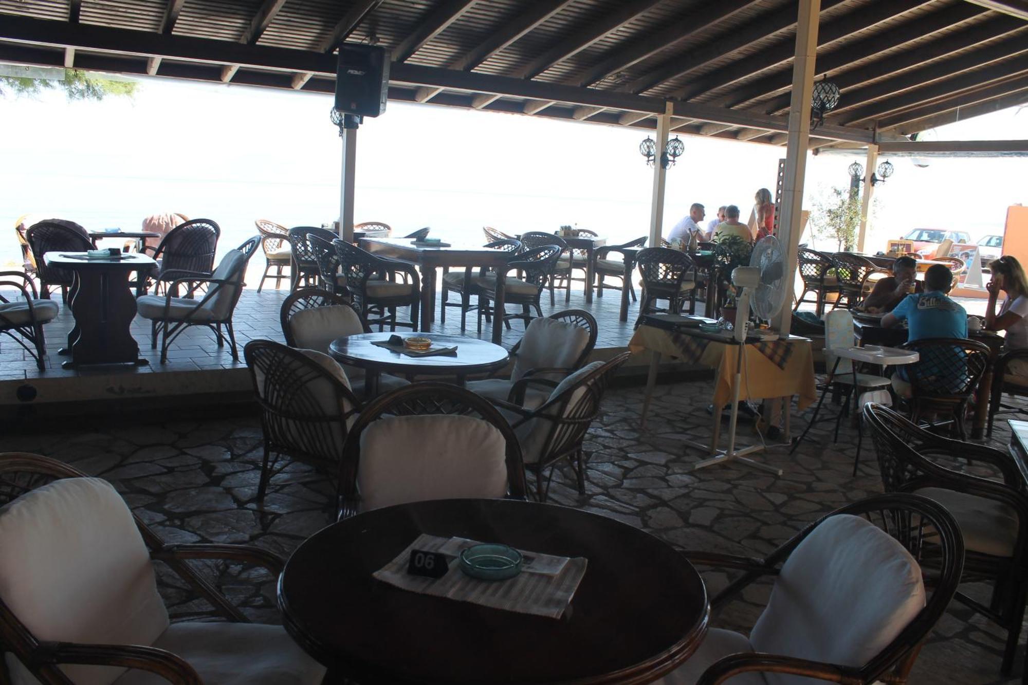 Ninos On The Beach Hotel Roda (Corfu) Exterior foto