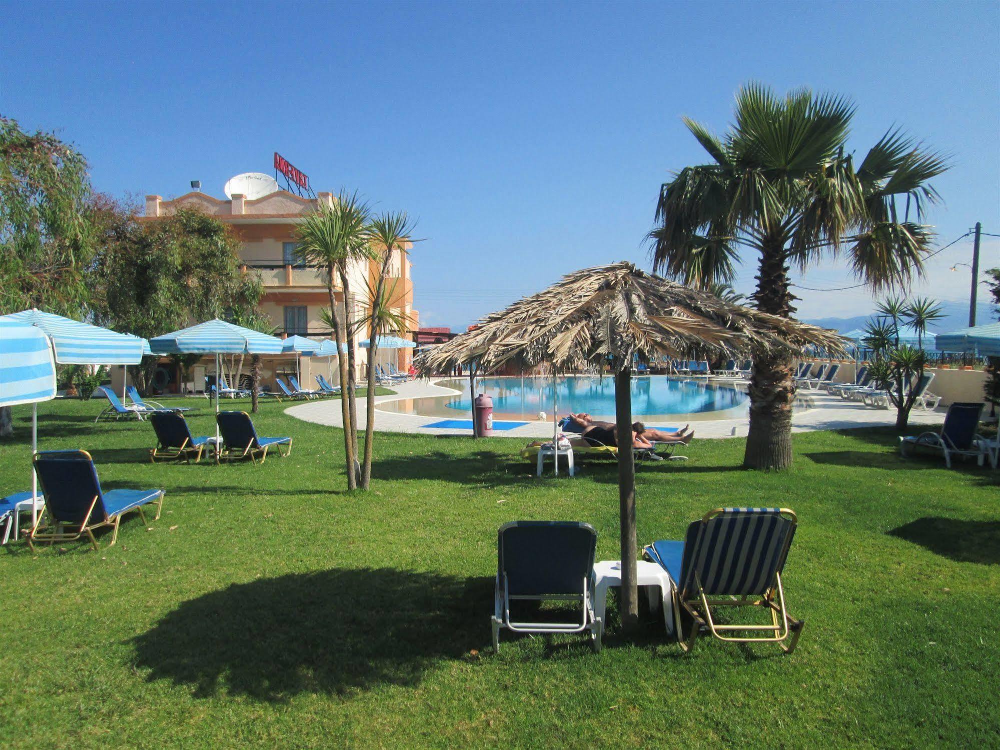 Ninos On The Beach Hotel Roda (Corfu) Exterior foto
